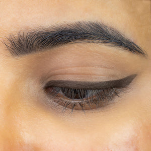 Le Mieux Eye Envy dual-tipped pencil and liquid liner in black for precise eye makeup application.