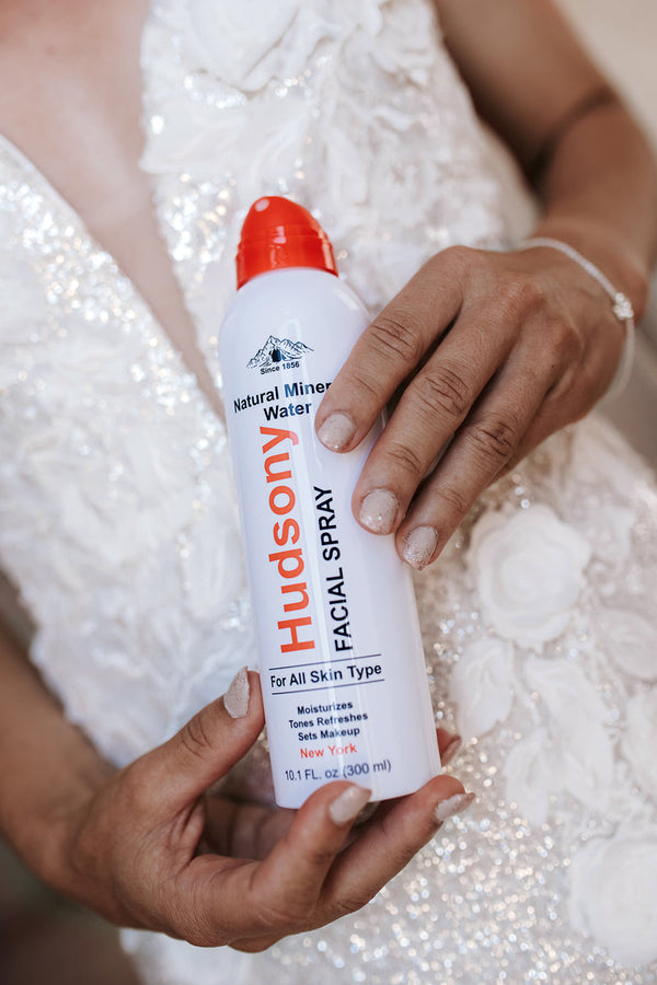 Hudsony Natural Mineral Water Face Mist 10.1 oz spray bottle with a refreshing mist for hydration and skincare.