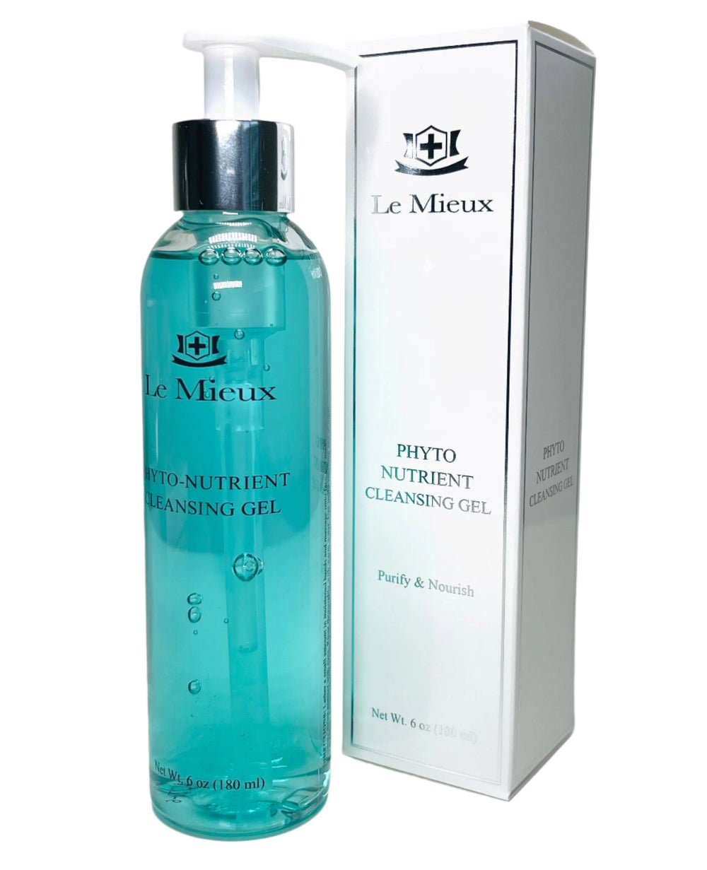 Le Mieux Makeup Degreasing Facial Wash in a 6 oz bottle, showcasing a clear gel texture for effective cleansing.