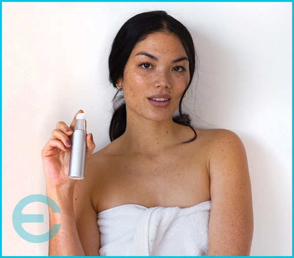 Epicuren Discovery Moisture Surge Hyaluronic Acid Gel in a clear jar, highlighting its smooth, gel texture for anti-aging.