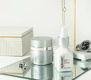 Epicuren Discovery Soothe Dermal Repair Balm in a 1 Fl Oz container, showcasing a rich, creamy texture for moisturizing skin.