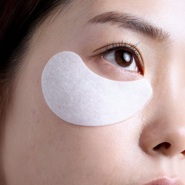 Le Mieux TGF-β Eye Firming Mask showing a sleek, hydrating mask designed to reduce puffiness and fine lines around the eyes.
